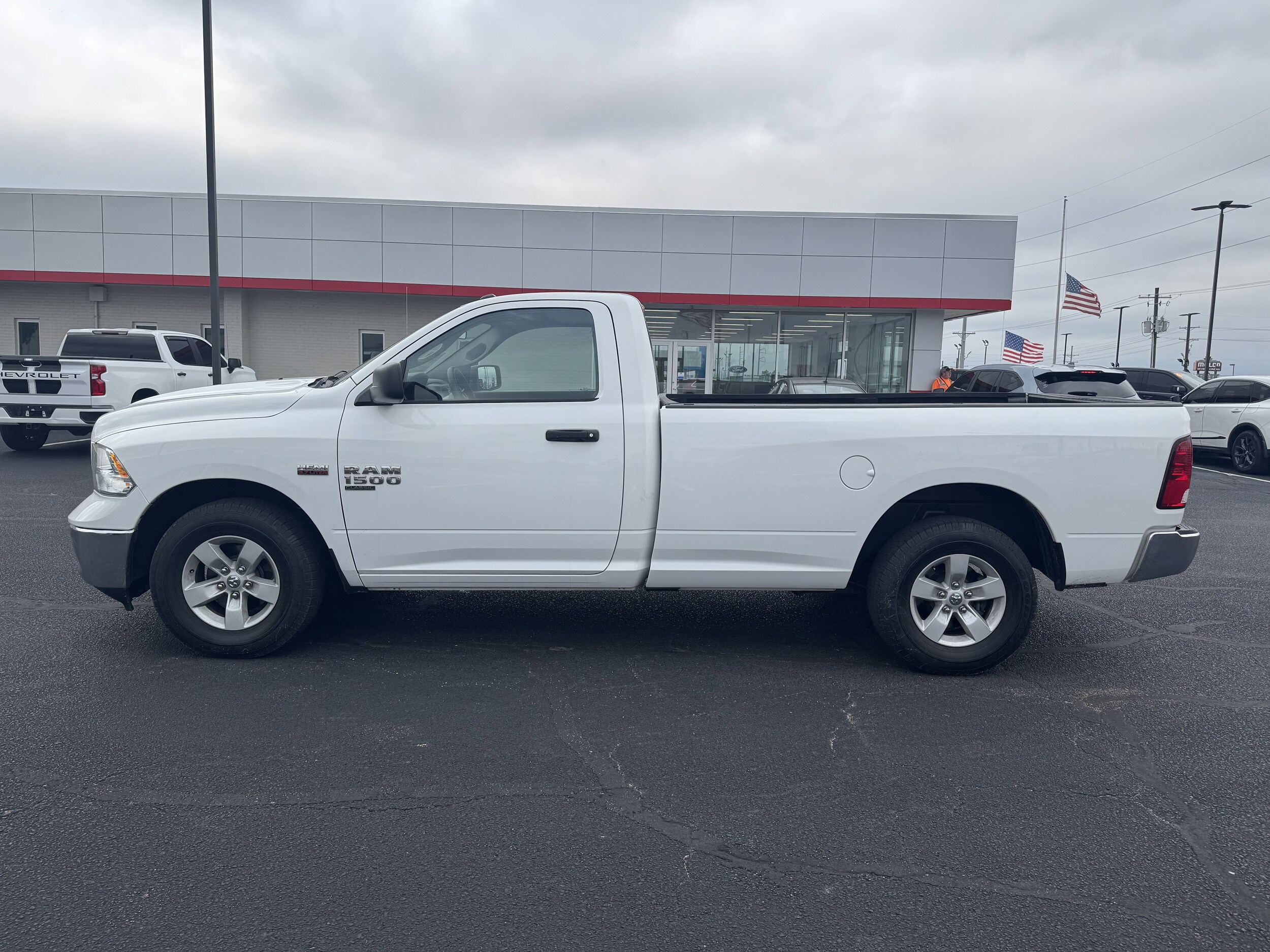 2019 Ram 1500 Classic Tradesman photo 4