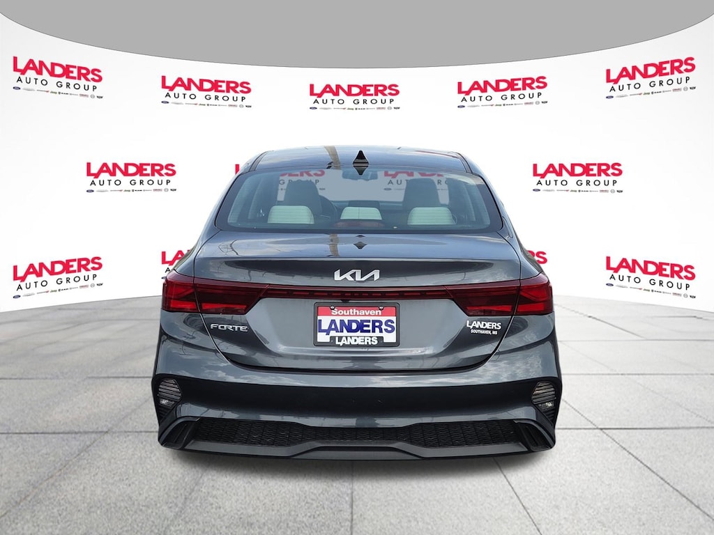 Used 2023 Kia Forte LXS LXS IVT
