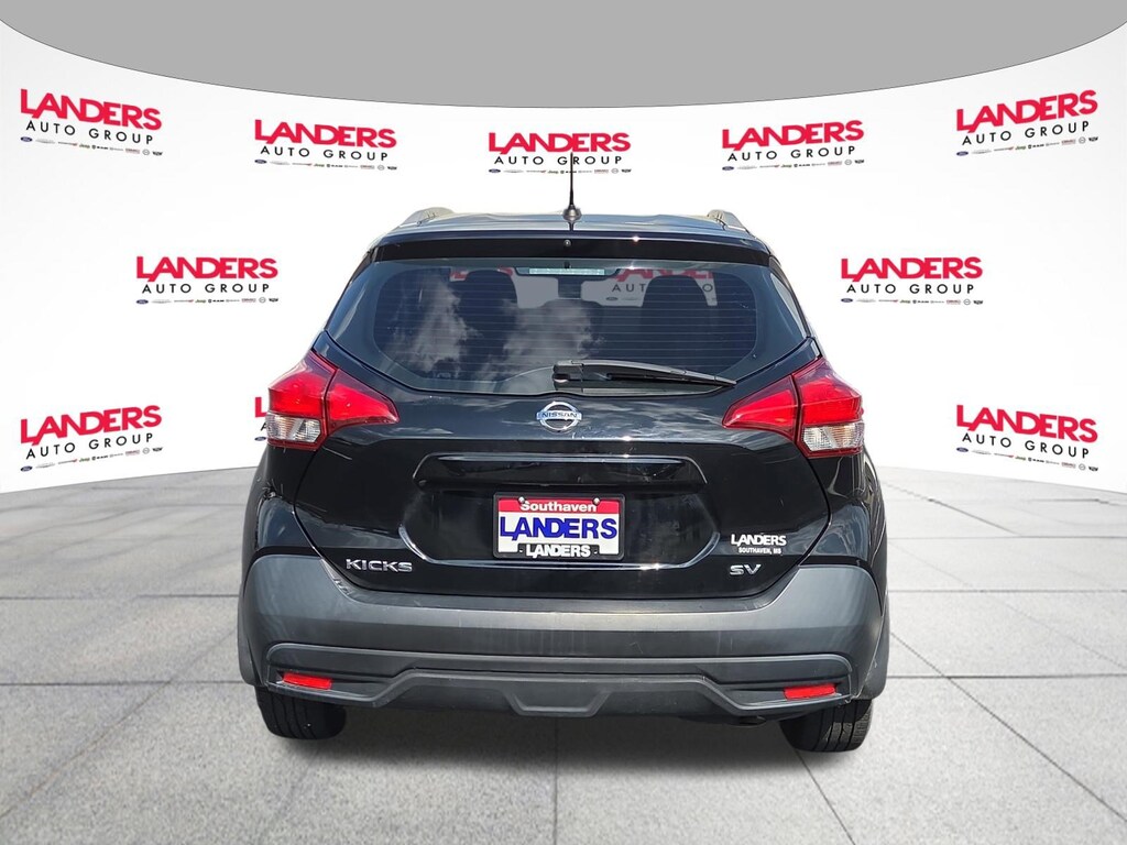 Used 2018 Nissan Kicks SV SV FWD