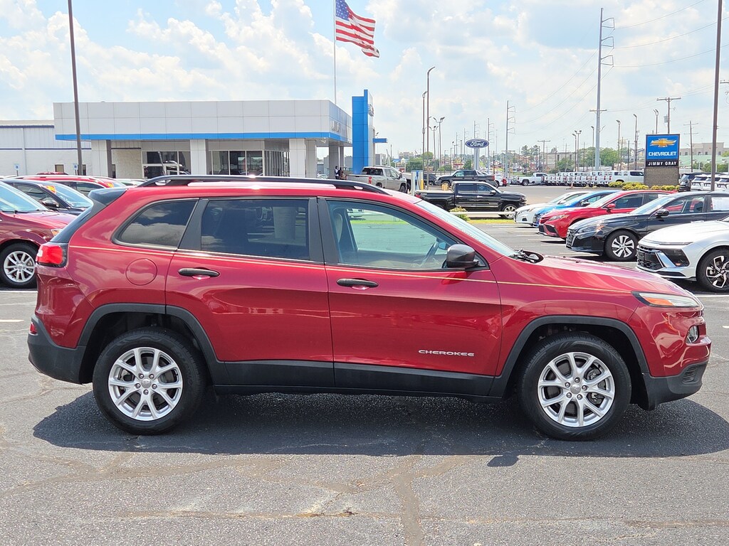 Used 2016 Jeep Cherokee Sport FWD Sport