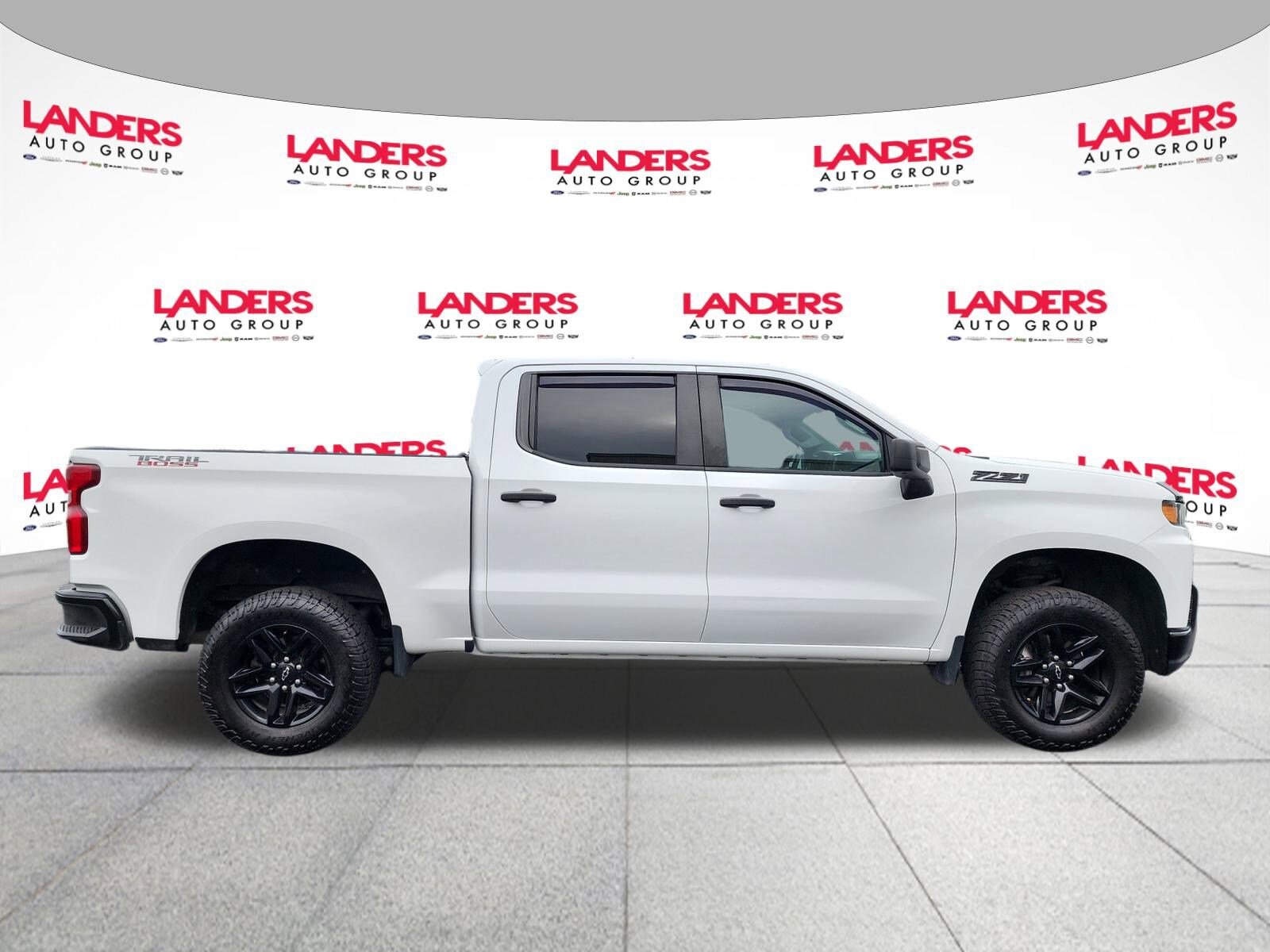 2021 Chevrolet Silverado 1500 Custom Trail Boss photo 2