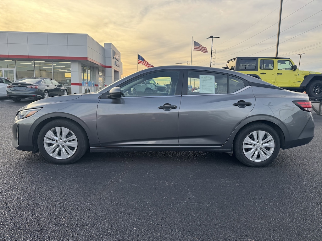 Used 2024 Nissan Sentra S S CVT