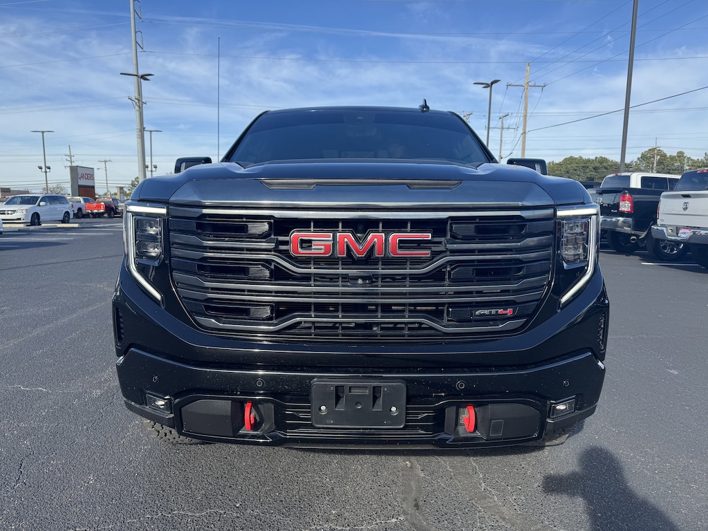 Used 2022 GMC Sierra 1500 AT4 4WD Crew Cab 147 AT4