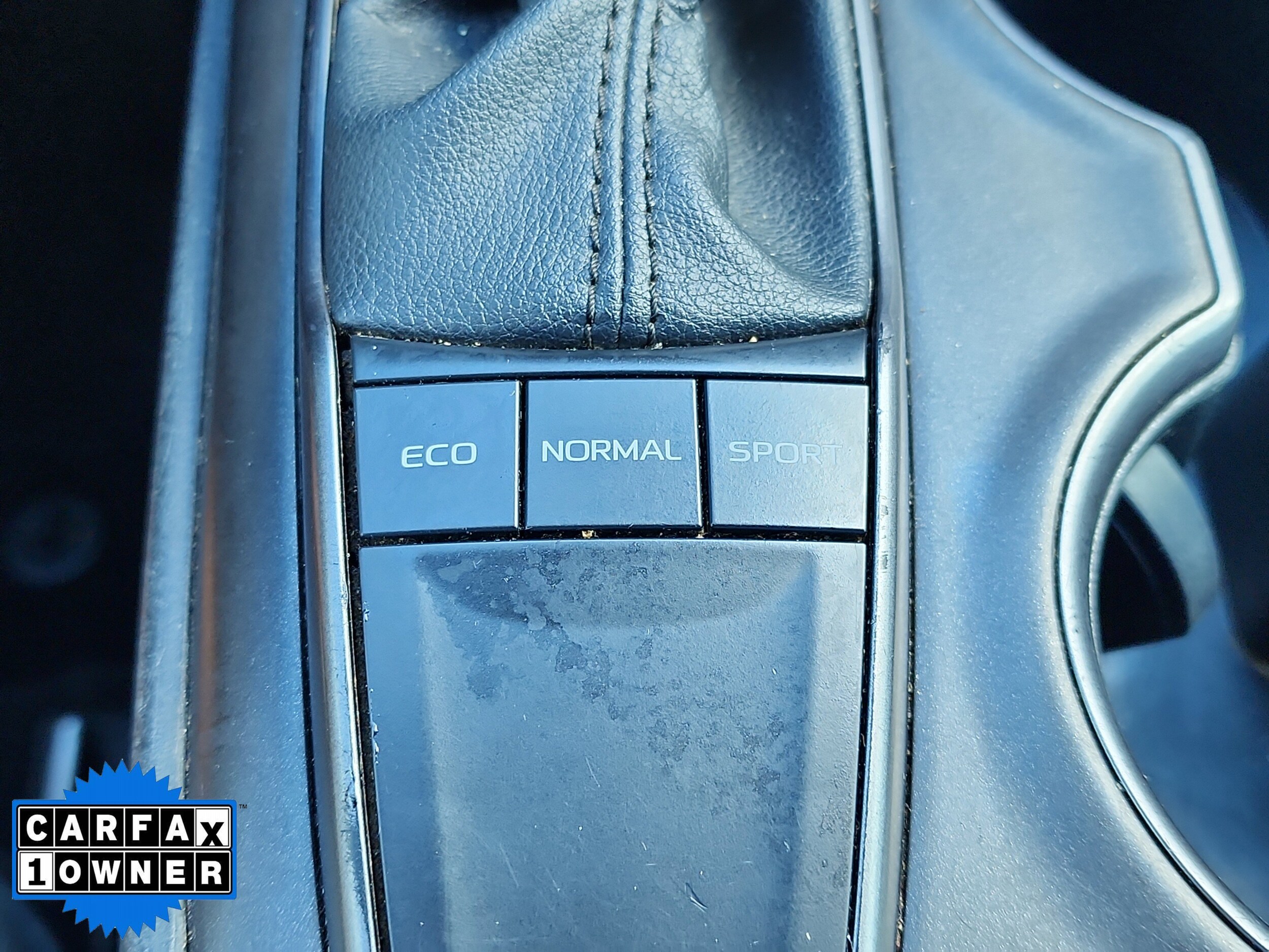 2023 Toyota Camry SE - Photo 24