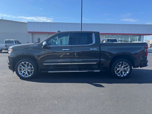 2023 Chevrolet Silverado 1500 High Country photo 4