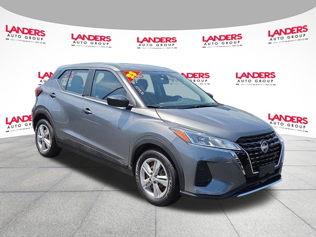 Used 2023 Nissan Kicks S S FWD