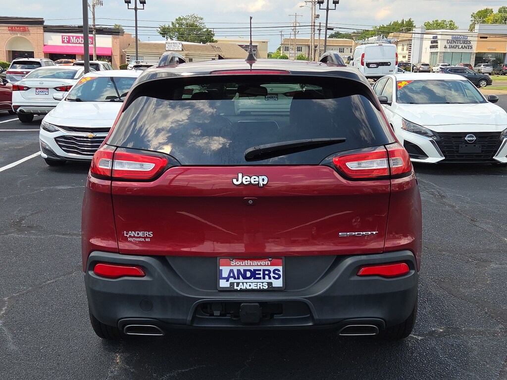 Used 2016 Jeep Cherokee Sport FWD Sport