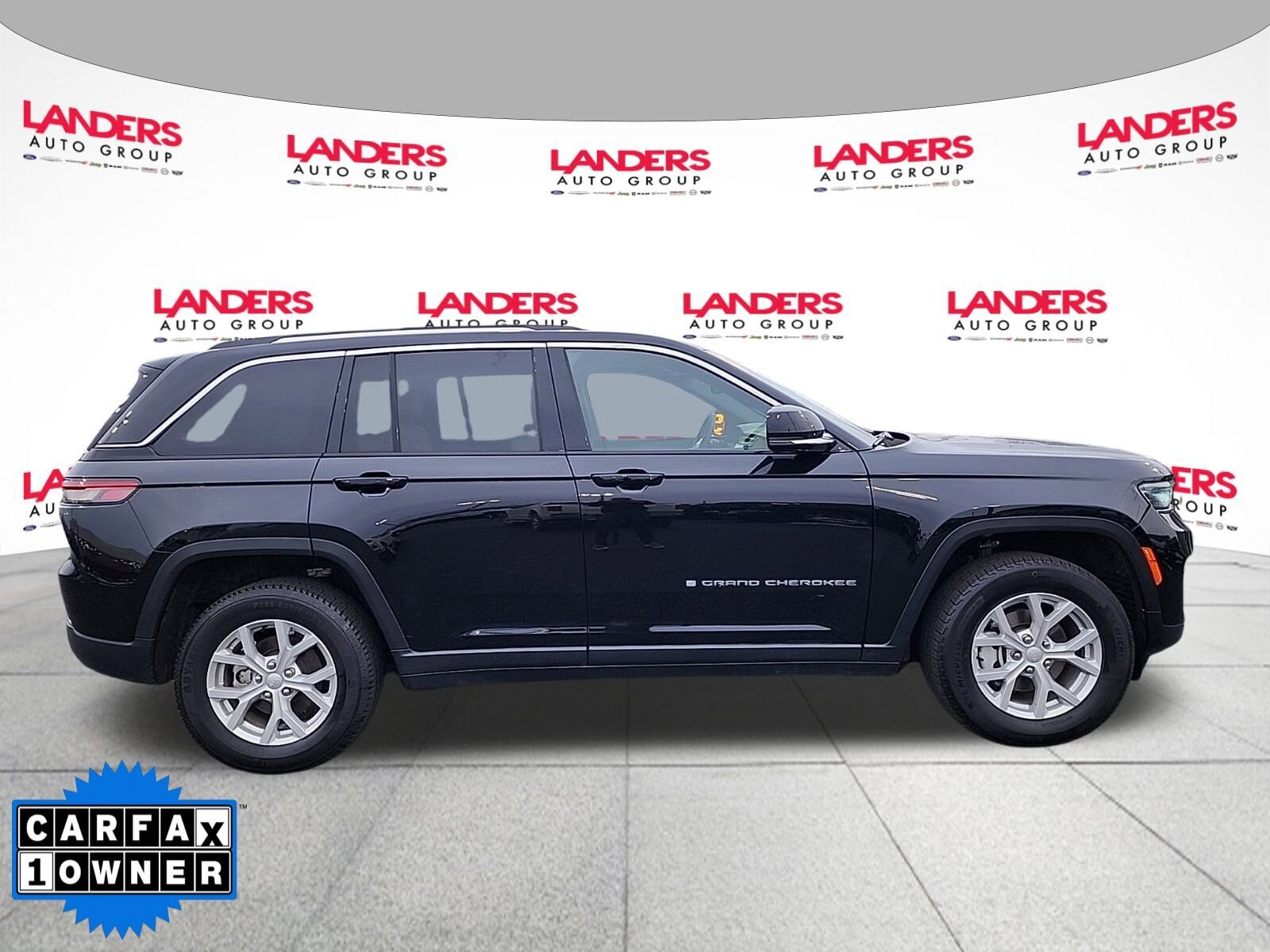 2023 Jeep Grand Cherokee Limited photo 2