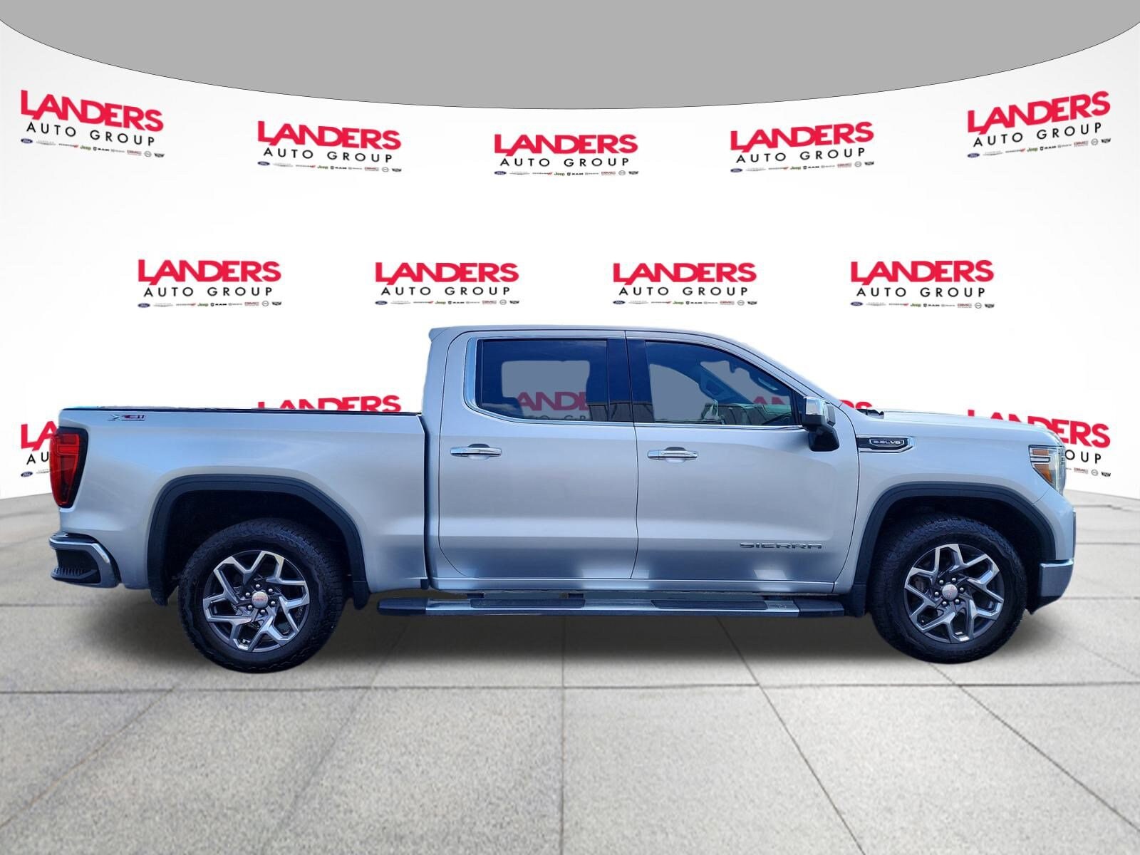2021 Gmc Sierra 1500 SLT photo 2
