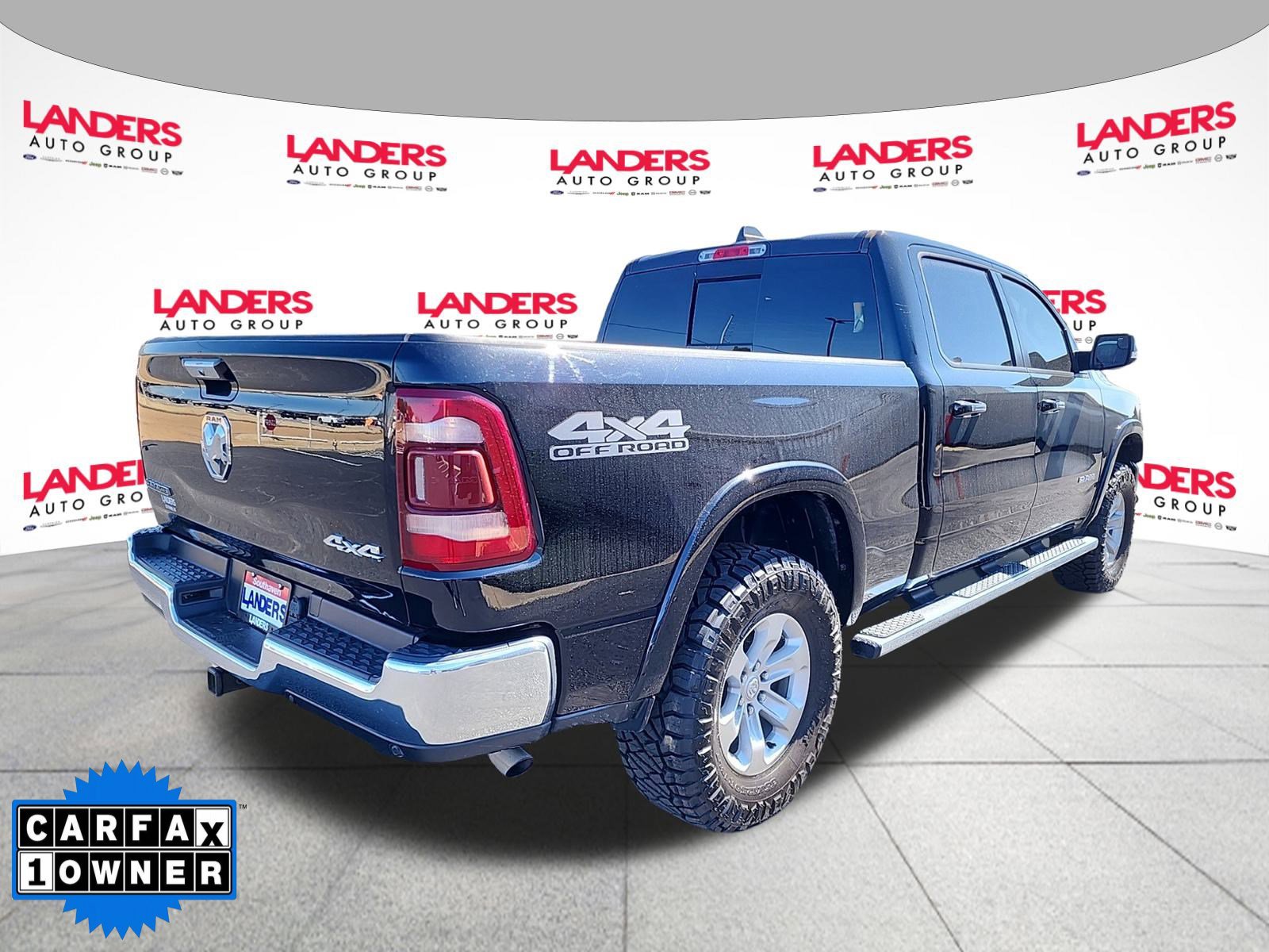 2022 Ram 1500 Laramie photo 3
