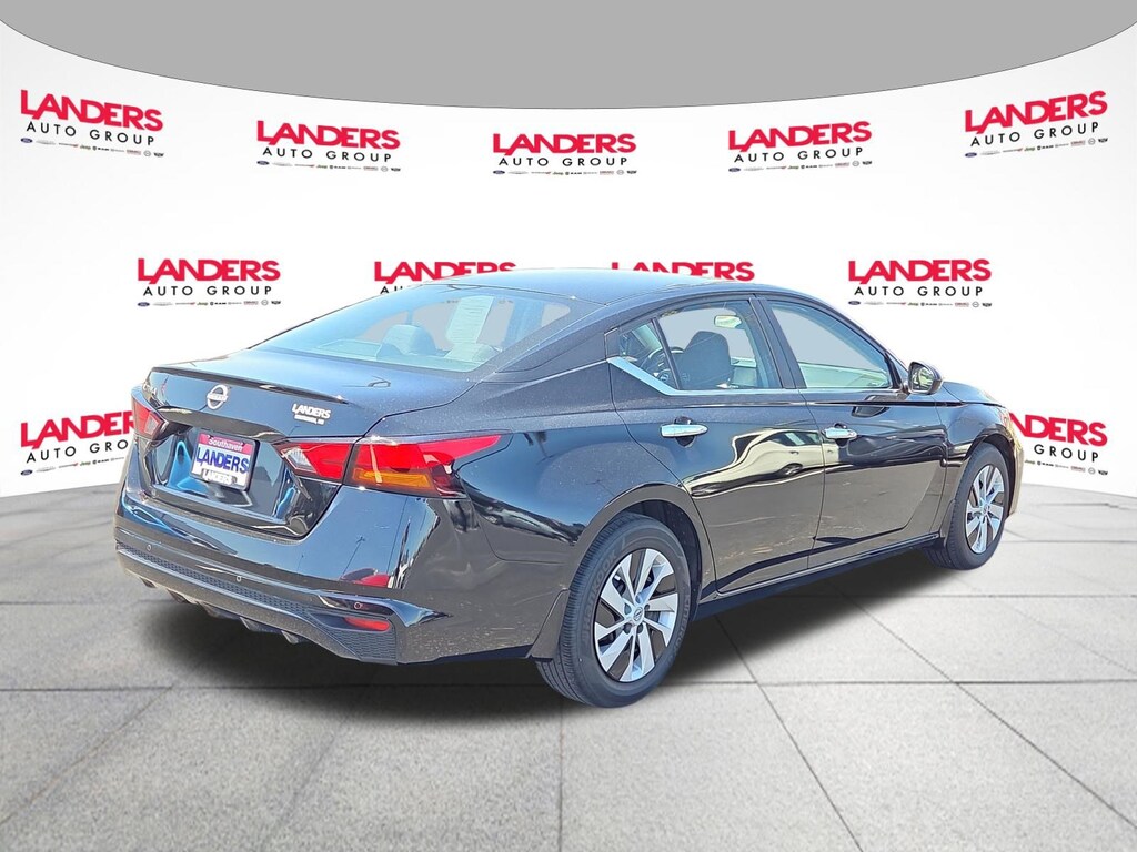 Used 2023 Nissan Altima 2.5 S Sedan