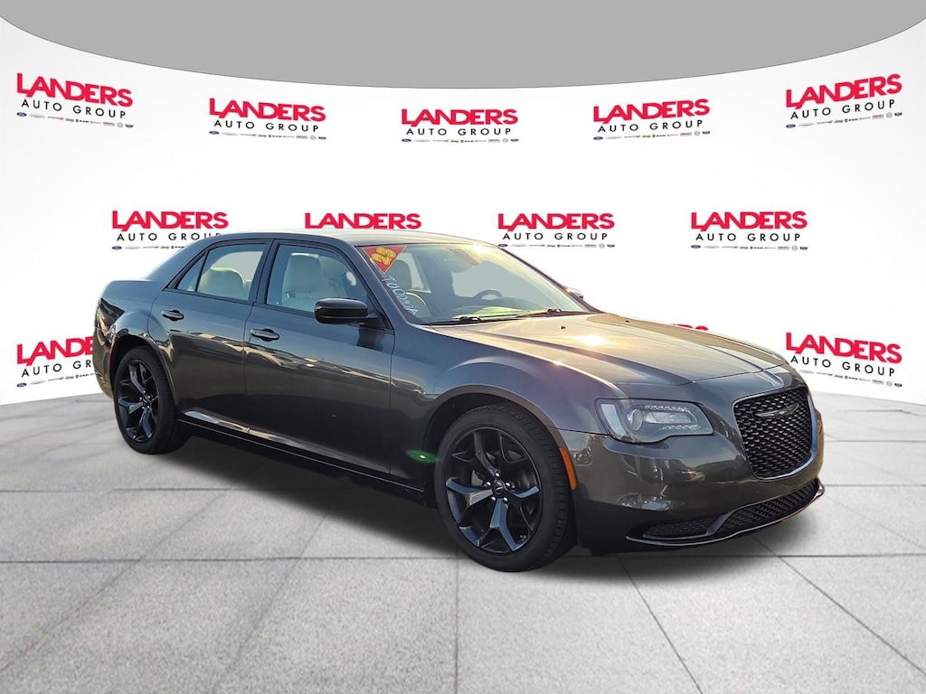 Used 2023 Chrysler 300 Touring Touring RWD