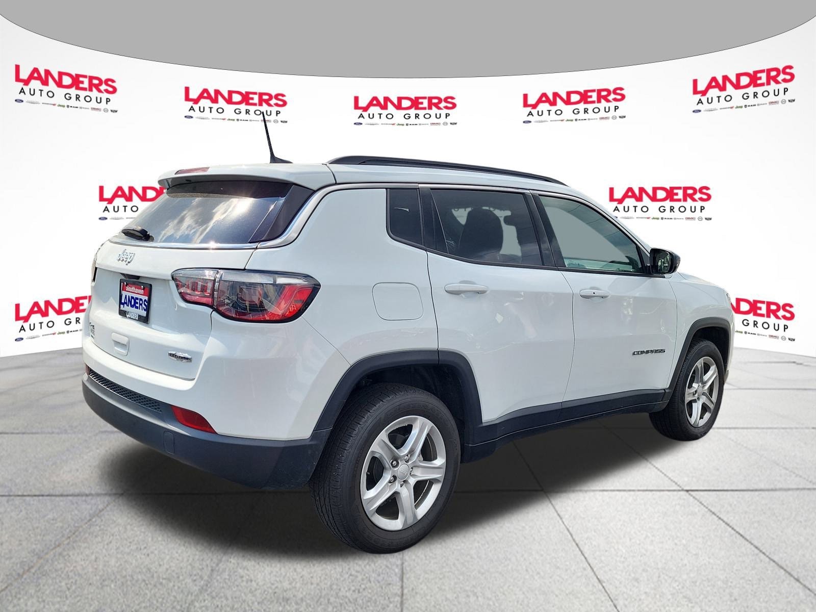 Image of 2023 Jeep Compass Latitude 4x4