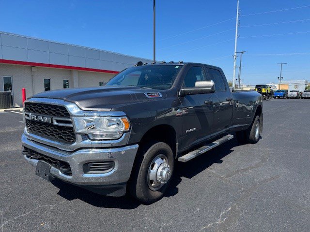 2022 Ram 3500 Tradesman photo 3