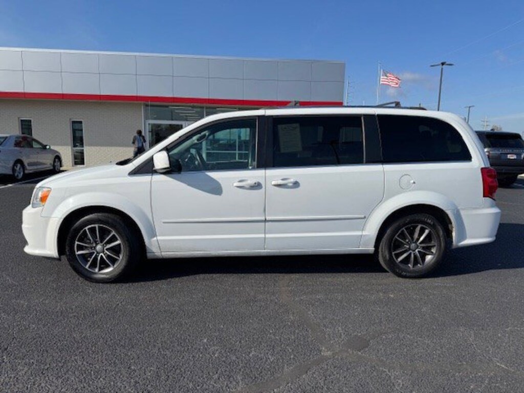 Used 2017 Dodge Grand Caravan SXT Wagon