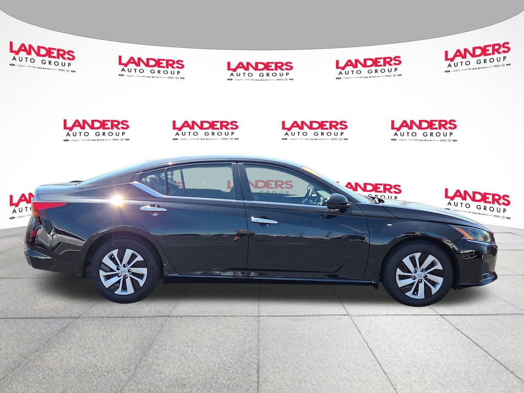 Used 2023 Nissan Altima 2.5 S Sedan