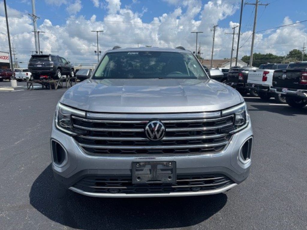 Used 2024 Volkswagen Atlas 2.0T SE w/Technology 2.0T SE w/Technology 4MOTION