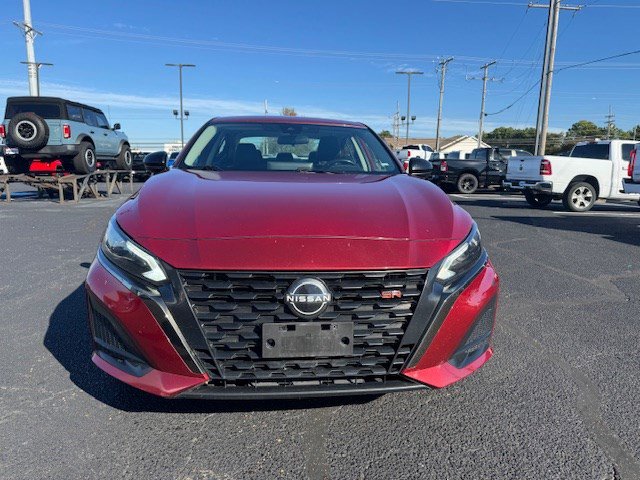 2023 Nissan Altima 2.5 SR photo 2