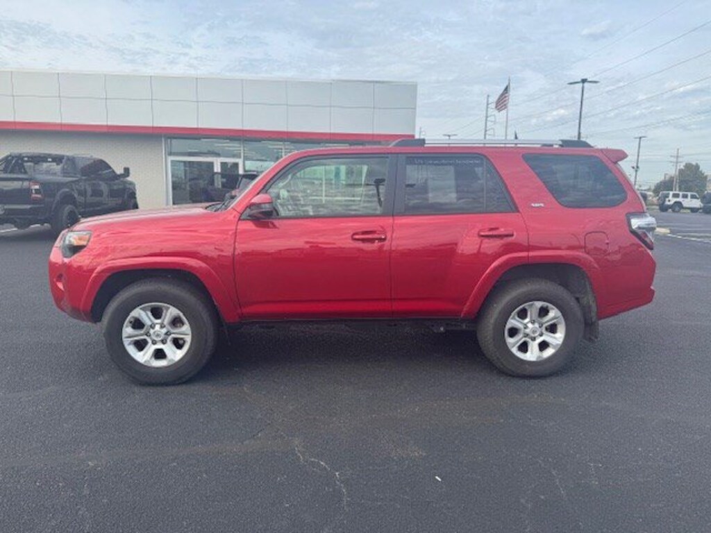 Used 2024 Toyota 4Runner SR5 SR5 4WD