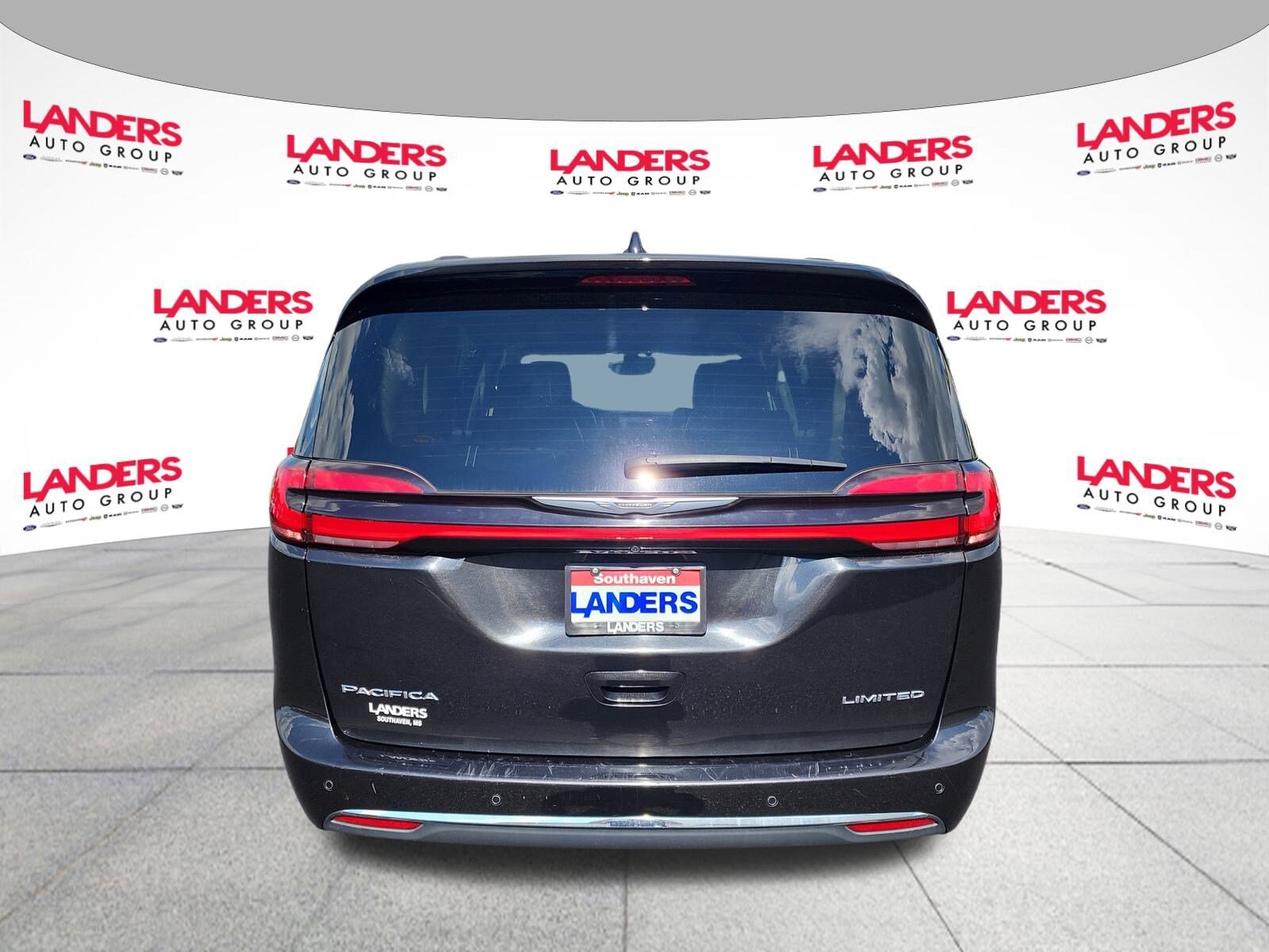 2023 Chrysler Pacifica Limited photo 4