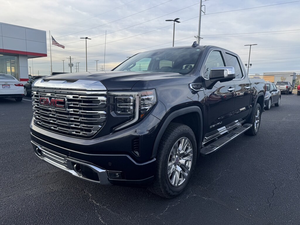 Used 2022 GMC Sierra 1500 Denali 4WD Crew Cab 147 Denali