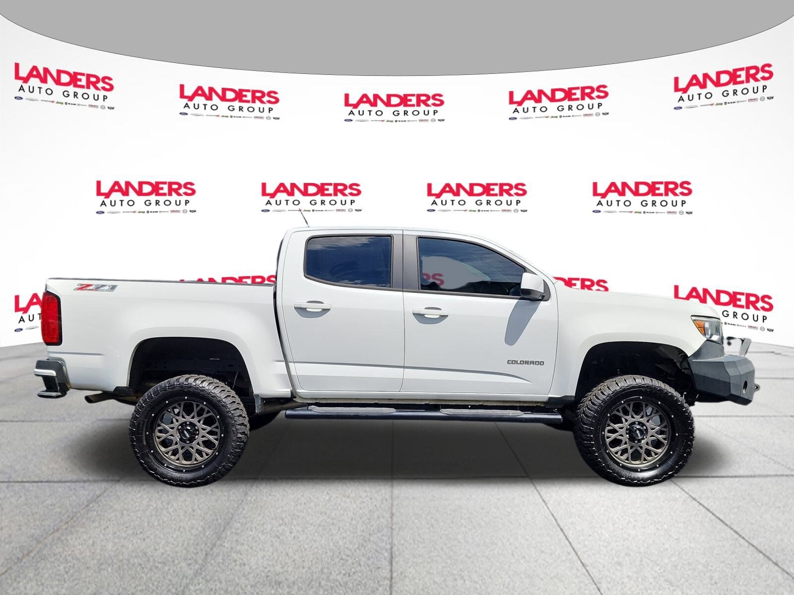 2020 Chevrolet Colorado Z71 photo 2