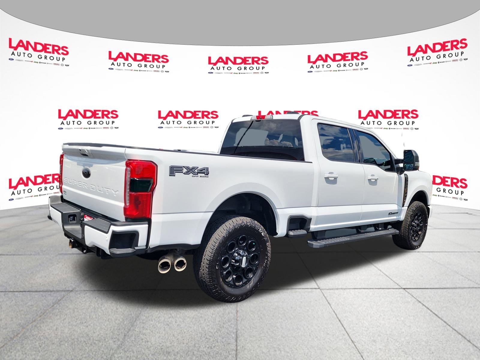 2023 Ford F-250 XLT photo 2