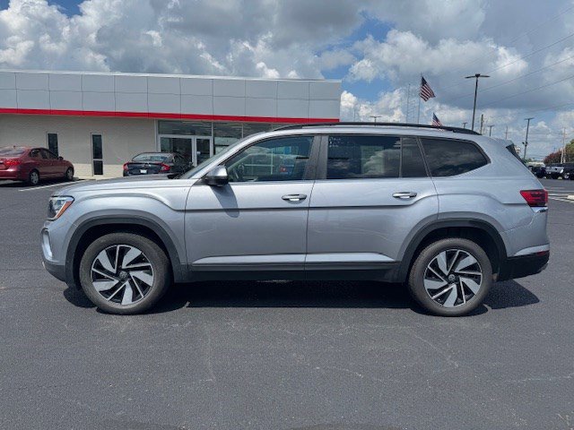 2024 Volkswagen Atlas SE Technology photo 4