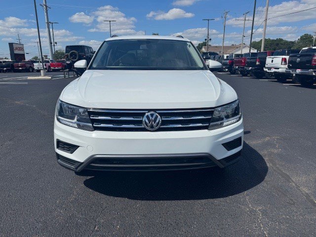 2021 Volkswagen Tiguan SE photo 2
