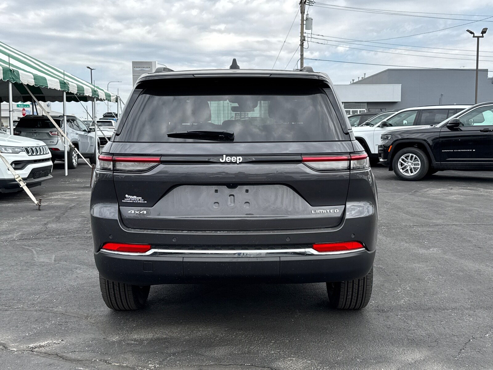 2025 Jeep Grand Cherokee Limited photo 4