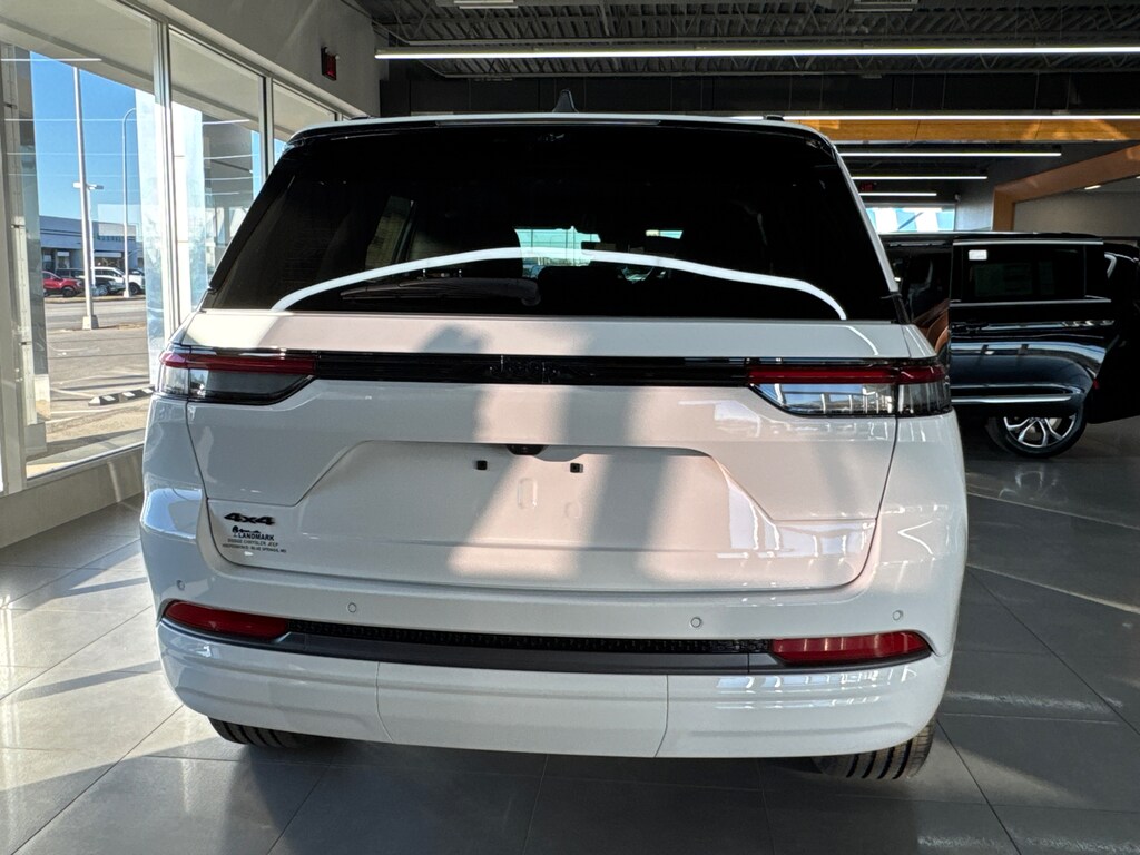 New 2026 Jeep Grand Cherokee LIMITED RESERVE 4X4 Sport Utility