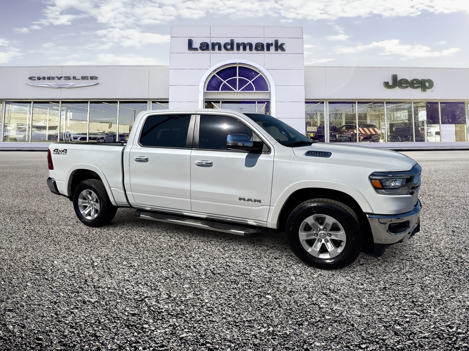 2022 RAM Ram 1500 Pickup Laramie's photo