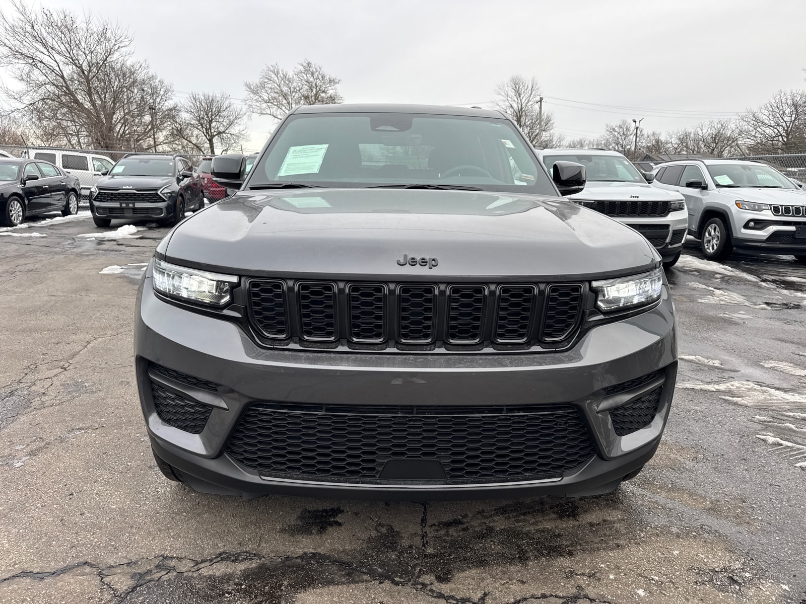 Used 2025 Jeep Grand Cherokee Altitude with VIN 1C4RJHAG7S8659793 for sale in Kansas City