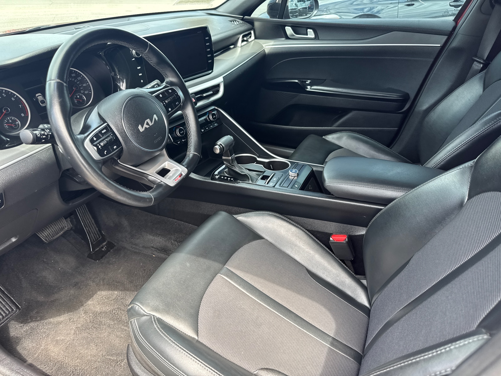 Used 2022 Kia K5 GT-Line with VIN 5XXG64J26NG135137 for sale in Kansas City