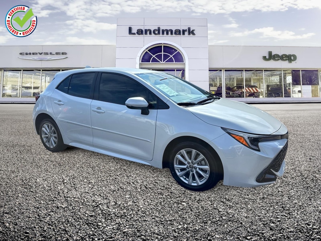 Used 2024 Toyota Corolla Hatchback SE Hatchback