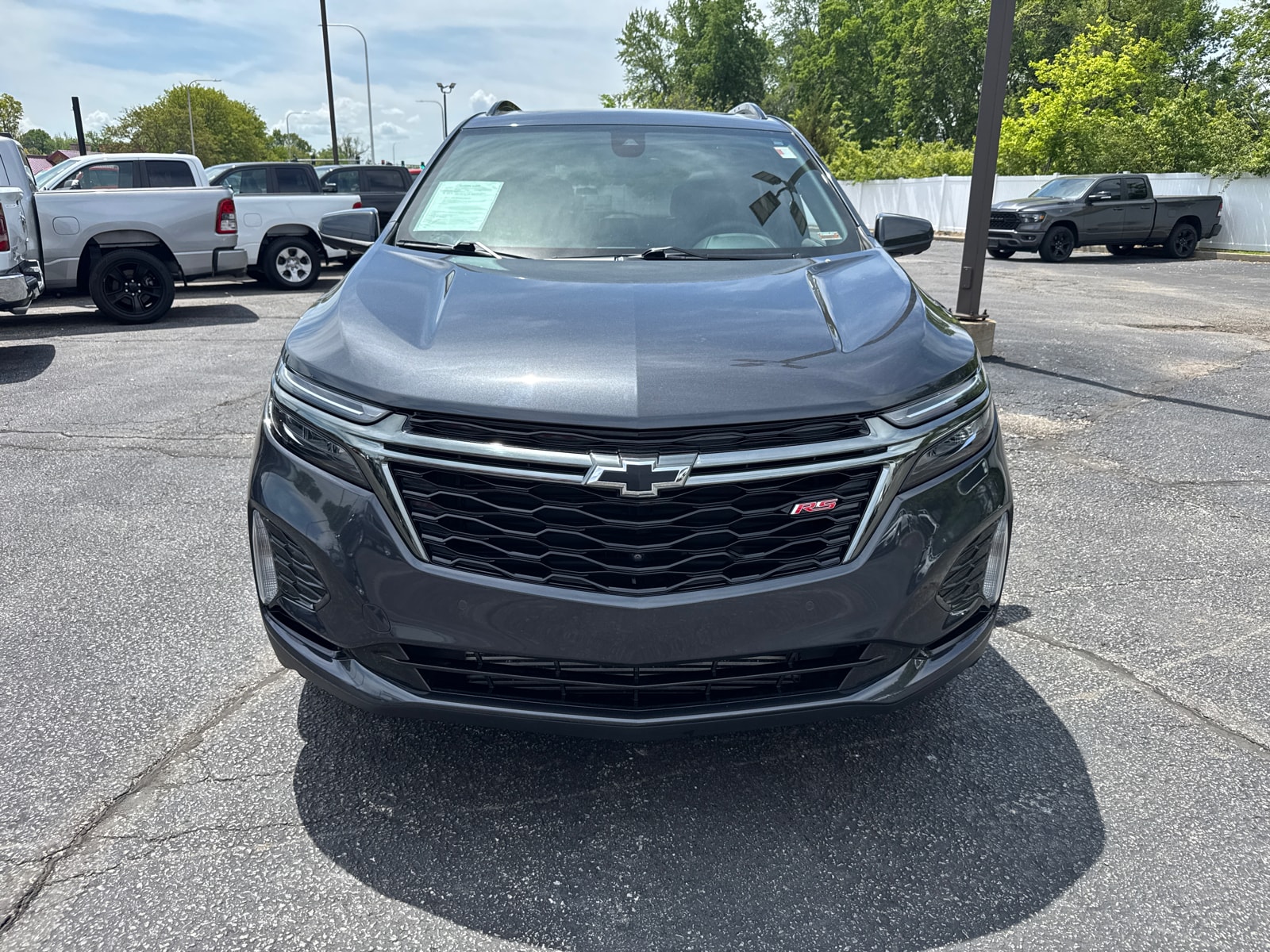 Used 2022 Chevrolet Equinox RS with VIN 2GNAXMEV4N6137315 for sale in Kansas City
