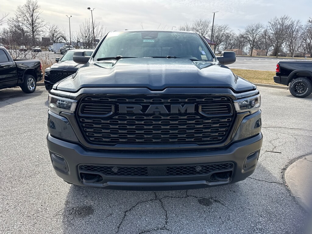 New 2026 Ram 1500 WARLOCK CREW CAB 4X4 5'7' BOX Pickup