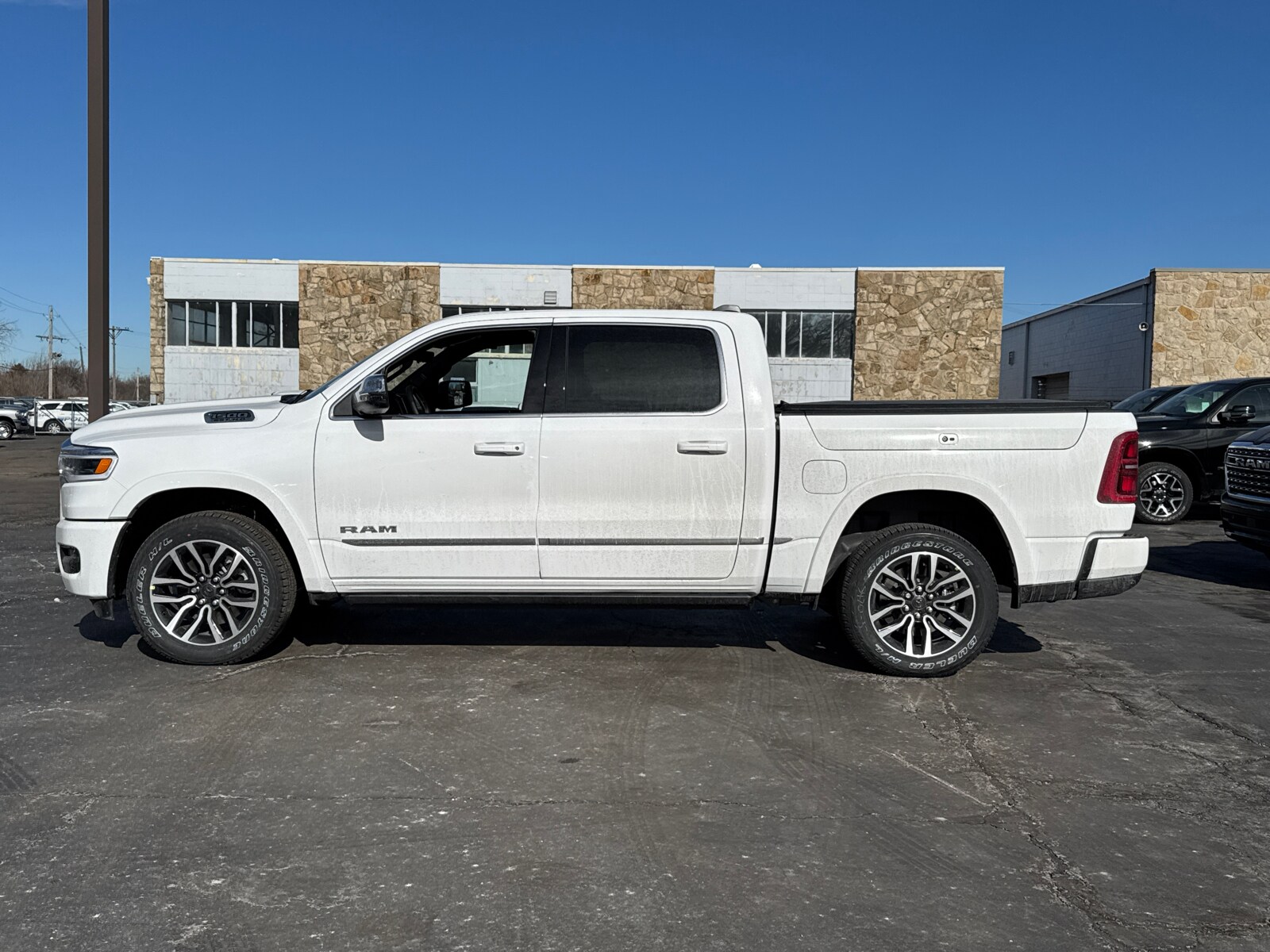 2025 Ram 1500 Limited photo 3