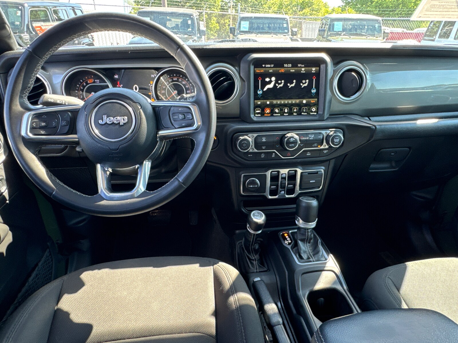 2023 Jeep Wrangler 4-Door Sahara - Photo 8