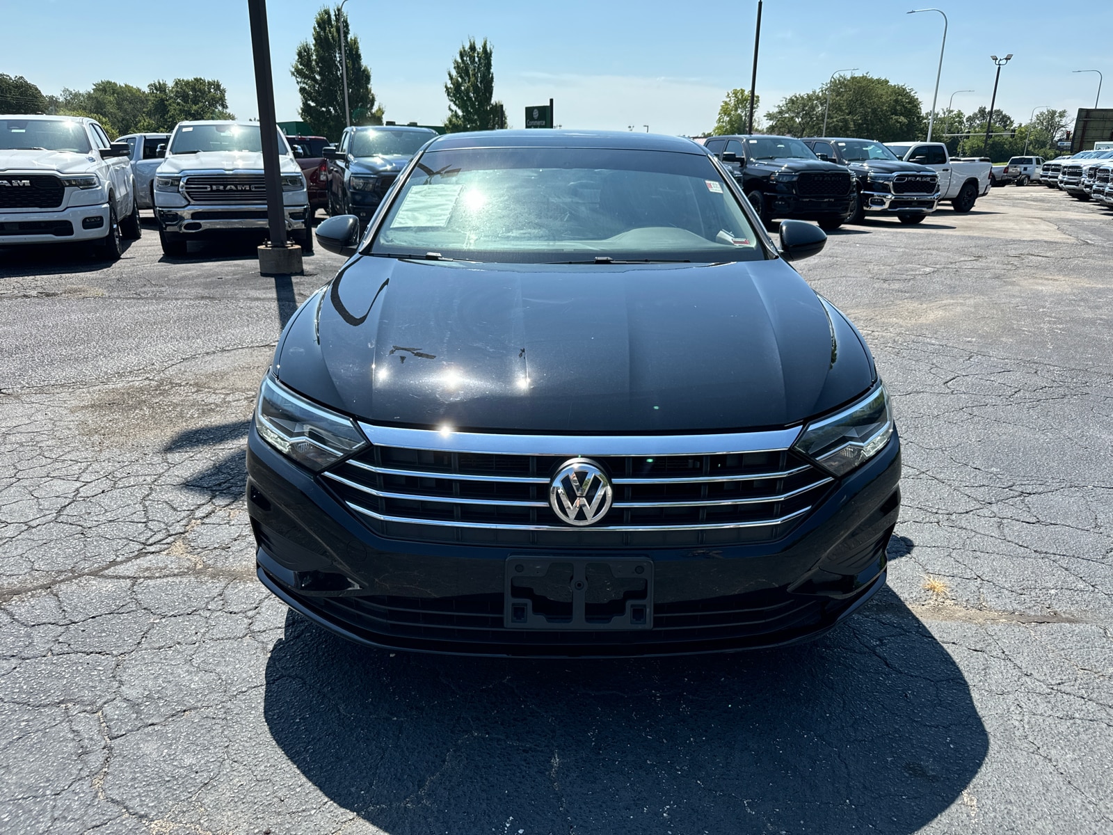 Used 2019 Volkswagen Jetta SE with VIN 3VWCB7BU7KM167050 for sale in Kansas City