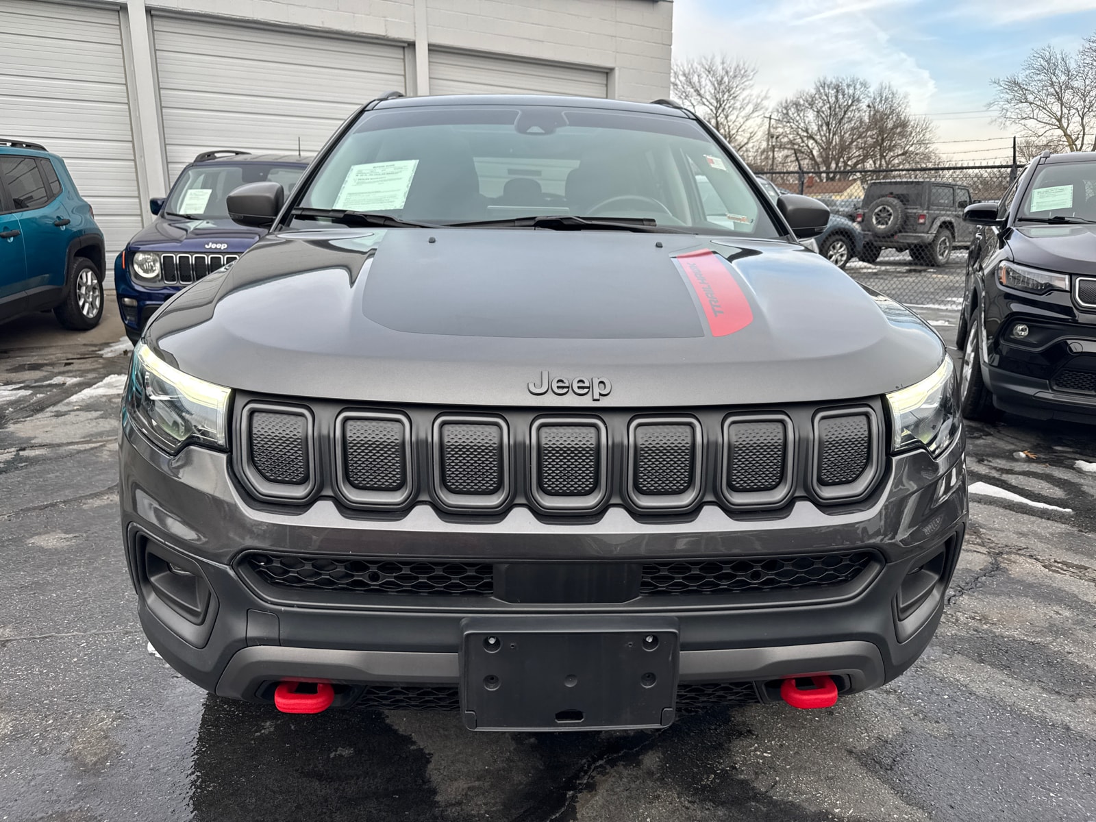 Used 2022 Jeep Compass Trailhawk with VIN 3C4NJDDB5NT211212 for sale in Kansas City