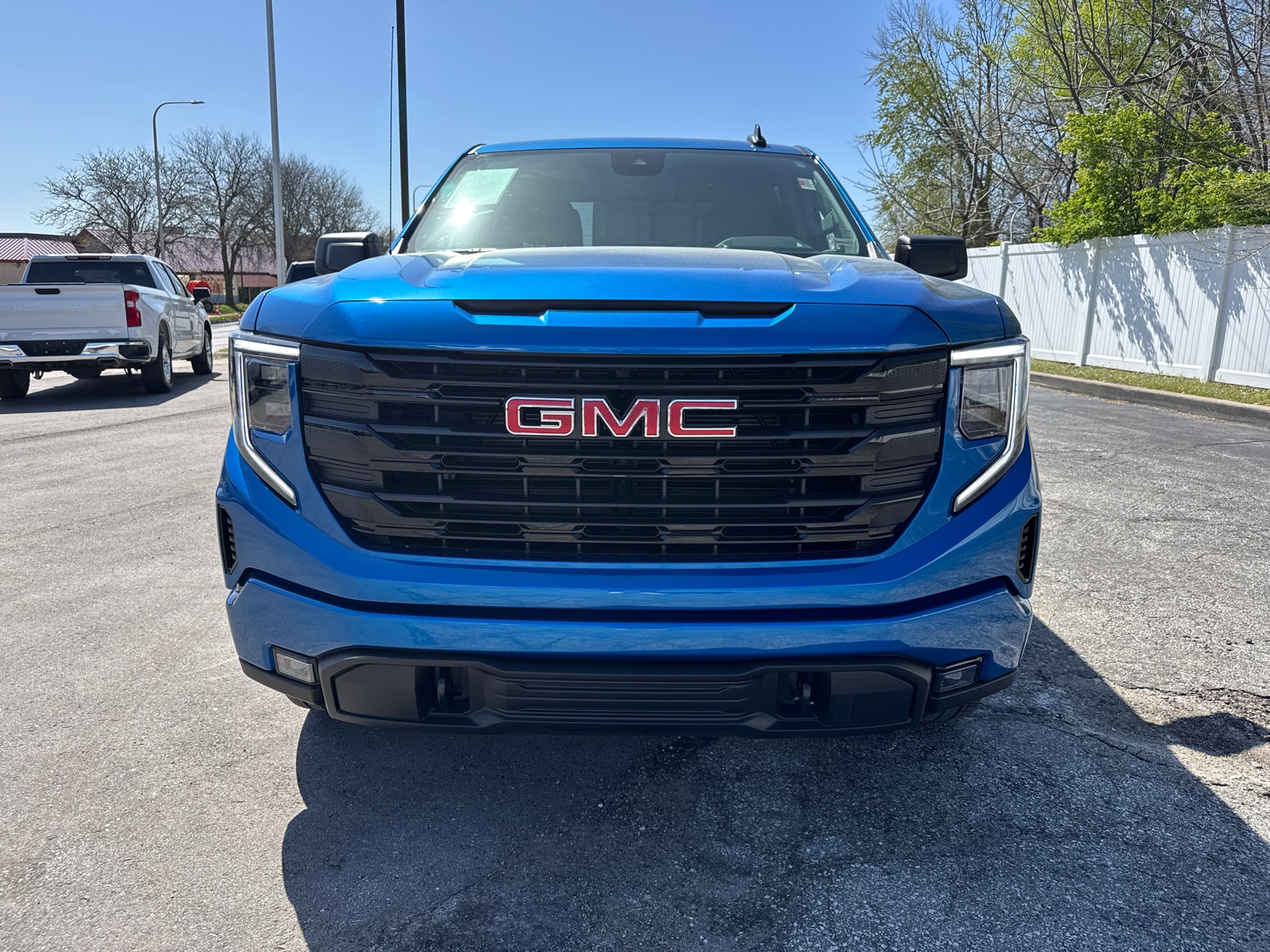 Used 2024 GMC Sierra 1500 Elevation with VIN 3GTUUCED4RG285166 for sale in Kansas City
