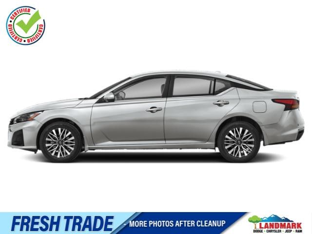 2024 Nissan Altima SV