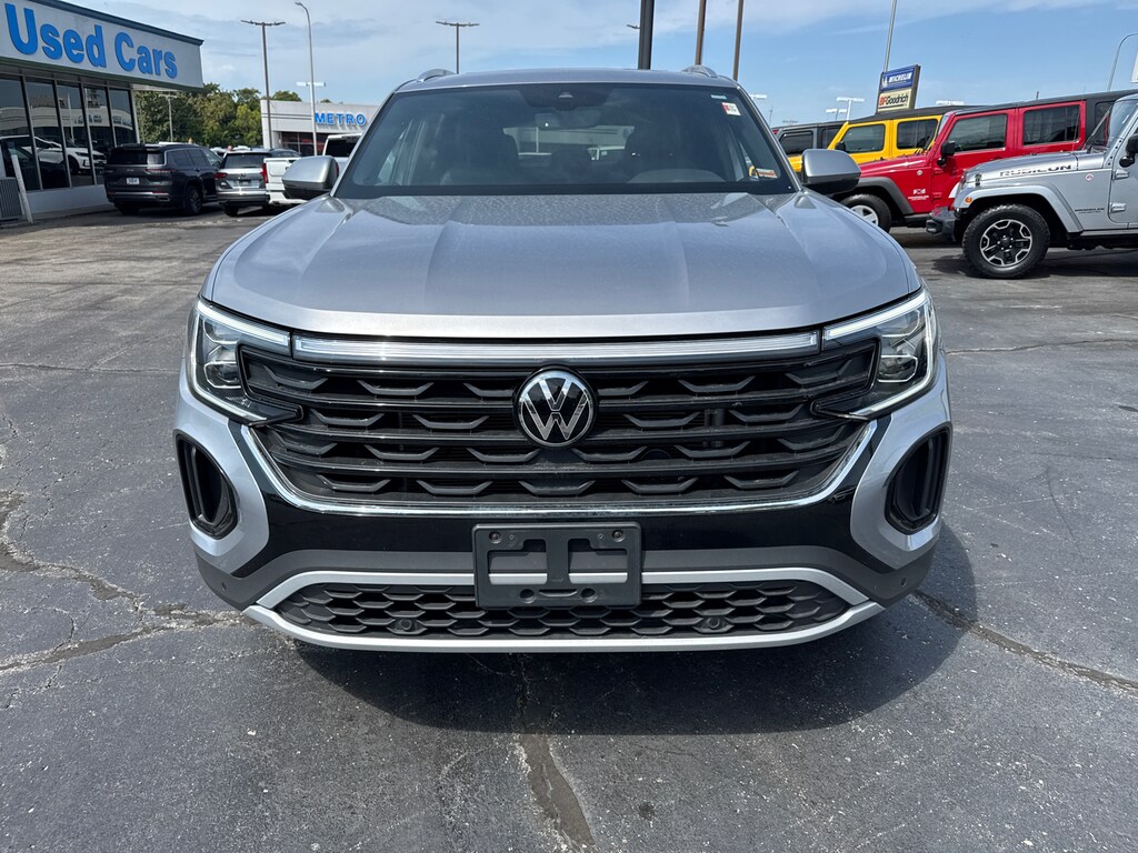 Used 2024 Volkswagen Atlas Cross Sport 2.0T SE w/Technology 4MOTION