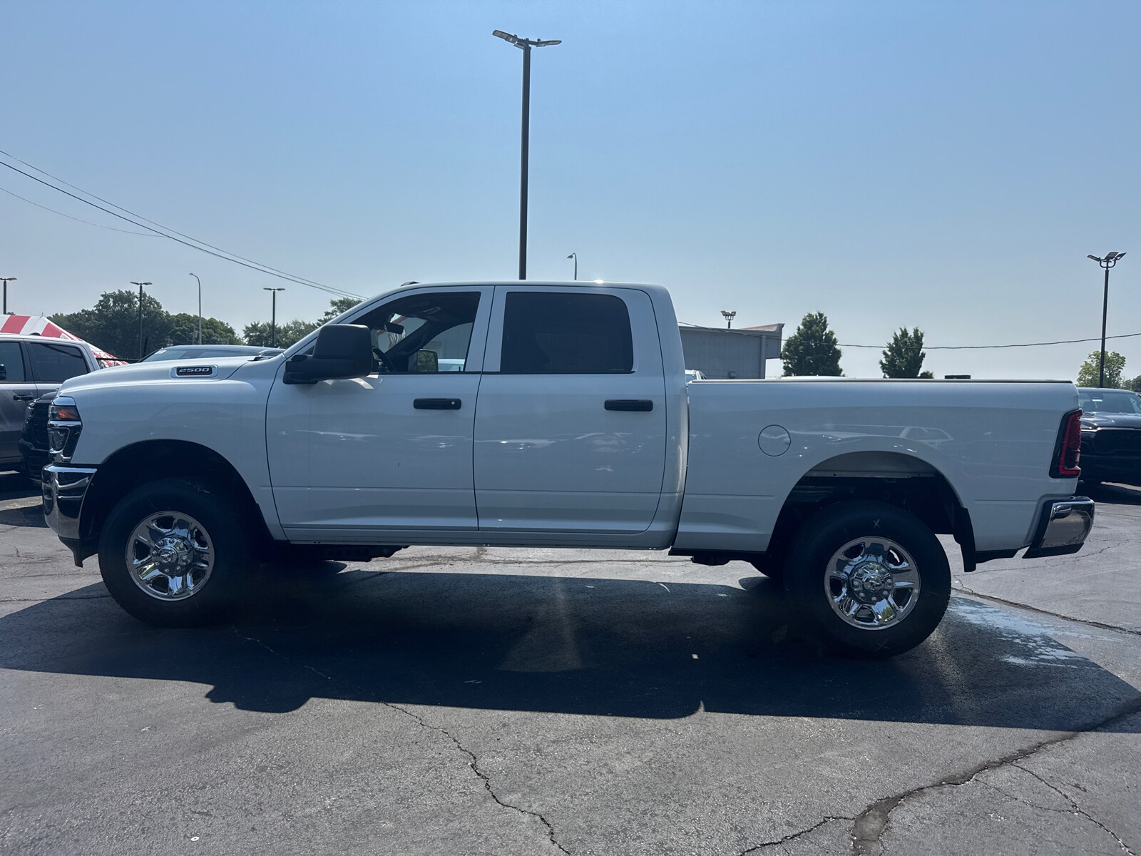 2025 Ram 2500 Tradesman photo 3