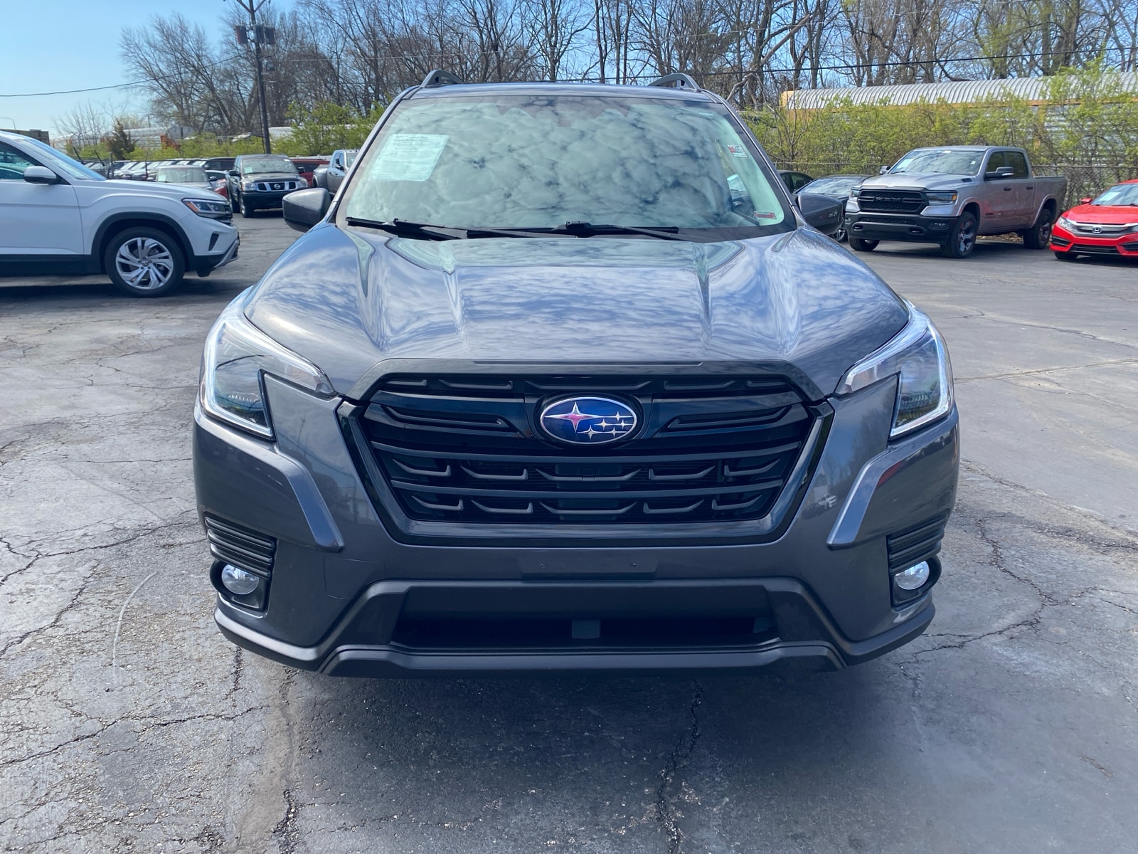 Used 2022 Subaru Forester Premium with VIN JF2SKAEC6NH449429 for sale in Kansas City