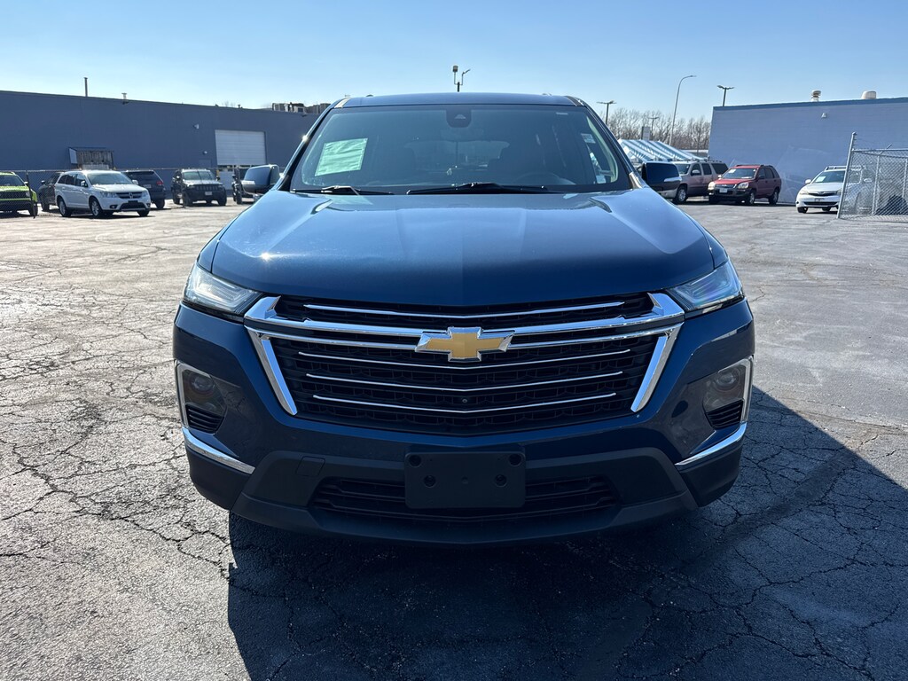 Used 2023 Chevrolet Traverse LT Cloth Sport Utility