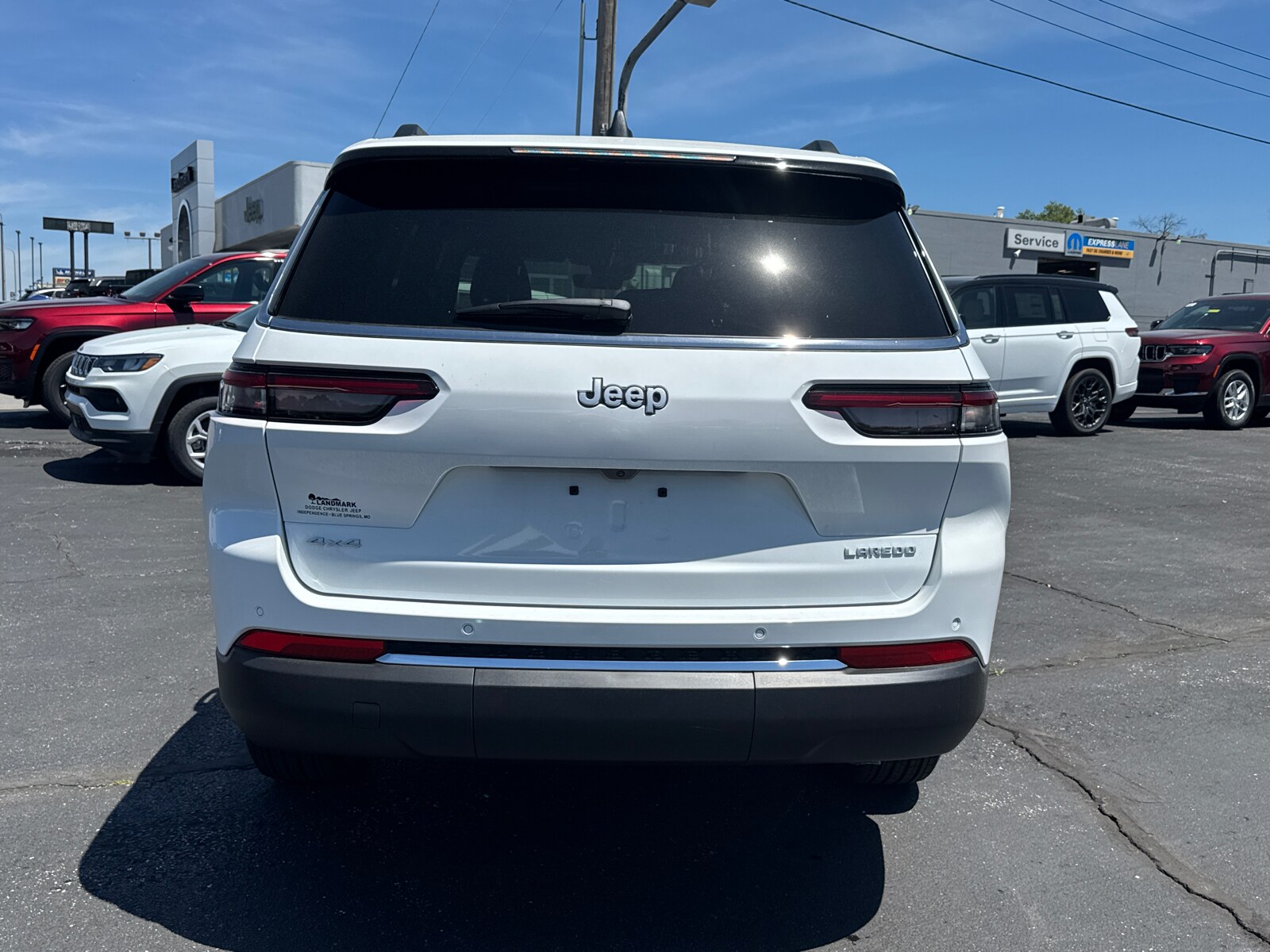 2025 Jeep Grand Cherokee Laredo X photo 4