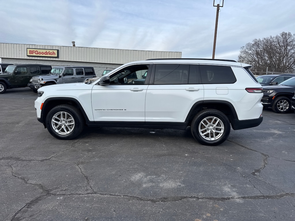Used 2024 Jeep Grand Cherokee L Laredo Sport Utility