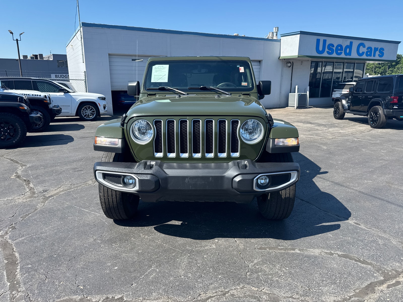 Used 2023 Jeep Wrangler 4-Door Sahara with VIN 1C4HJXEN9PW546462 for sale in Kansas City